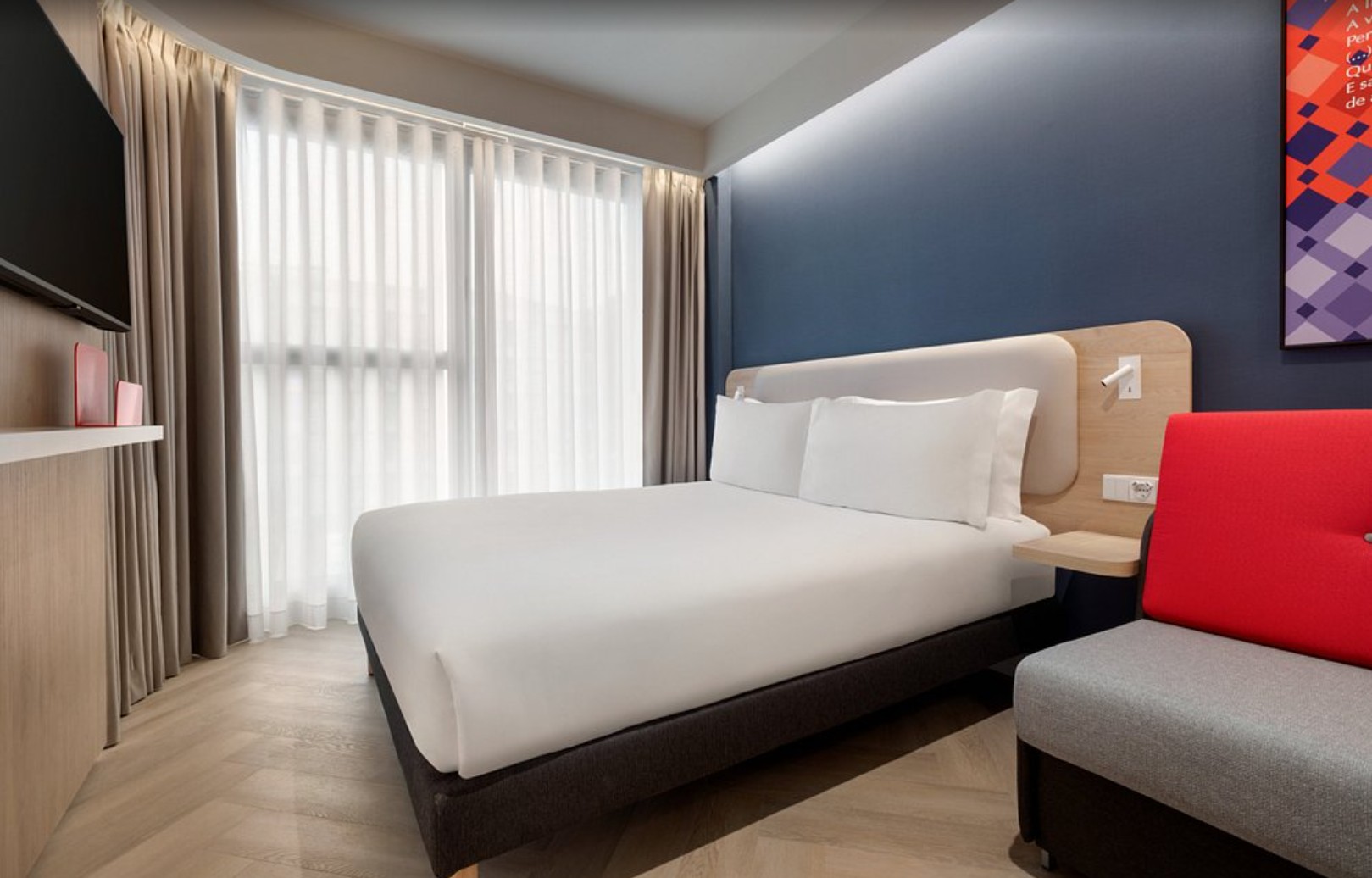 Holiday Inn Express Port bath