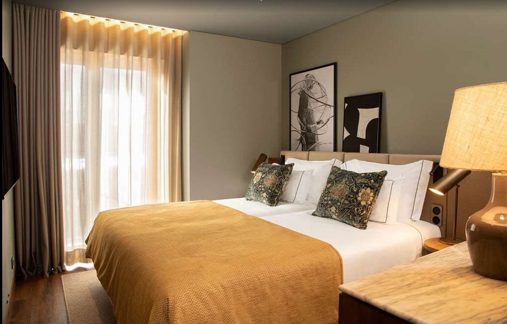 hotel fontinha room